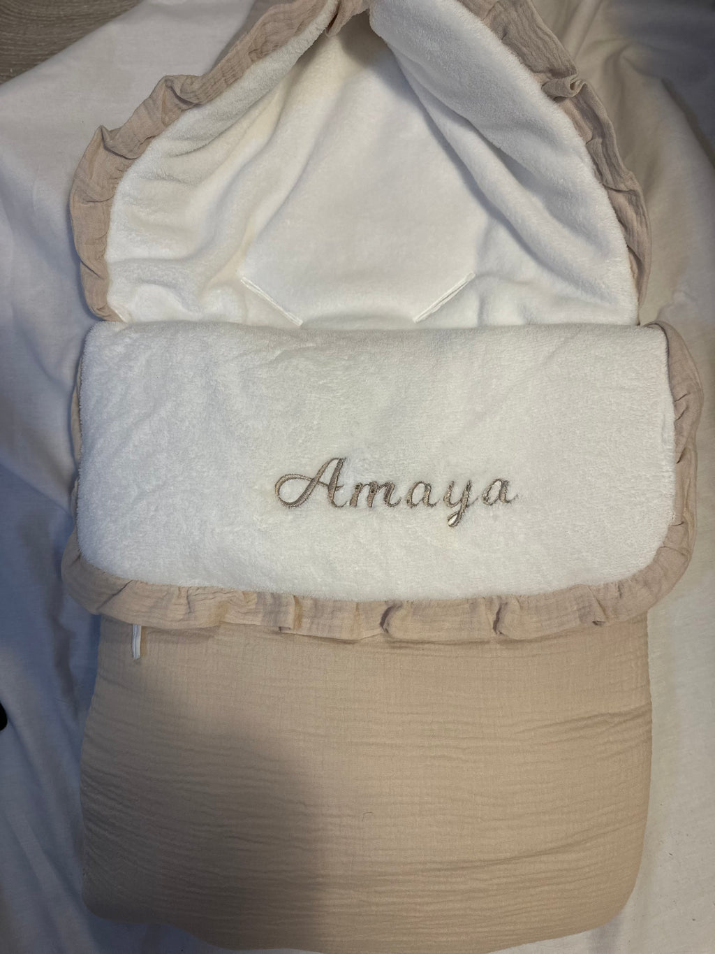 Chancelière bébé en double gaze de coton — doublure polaire, broderie personnalisée