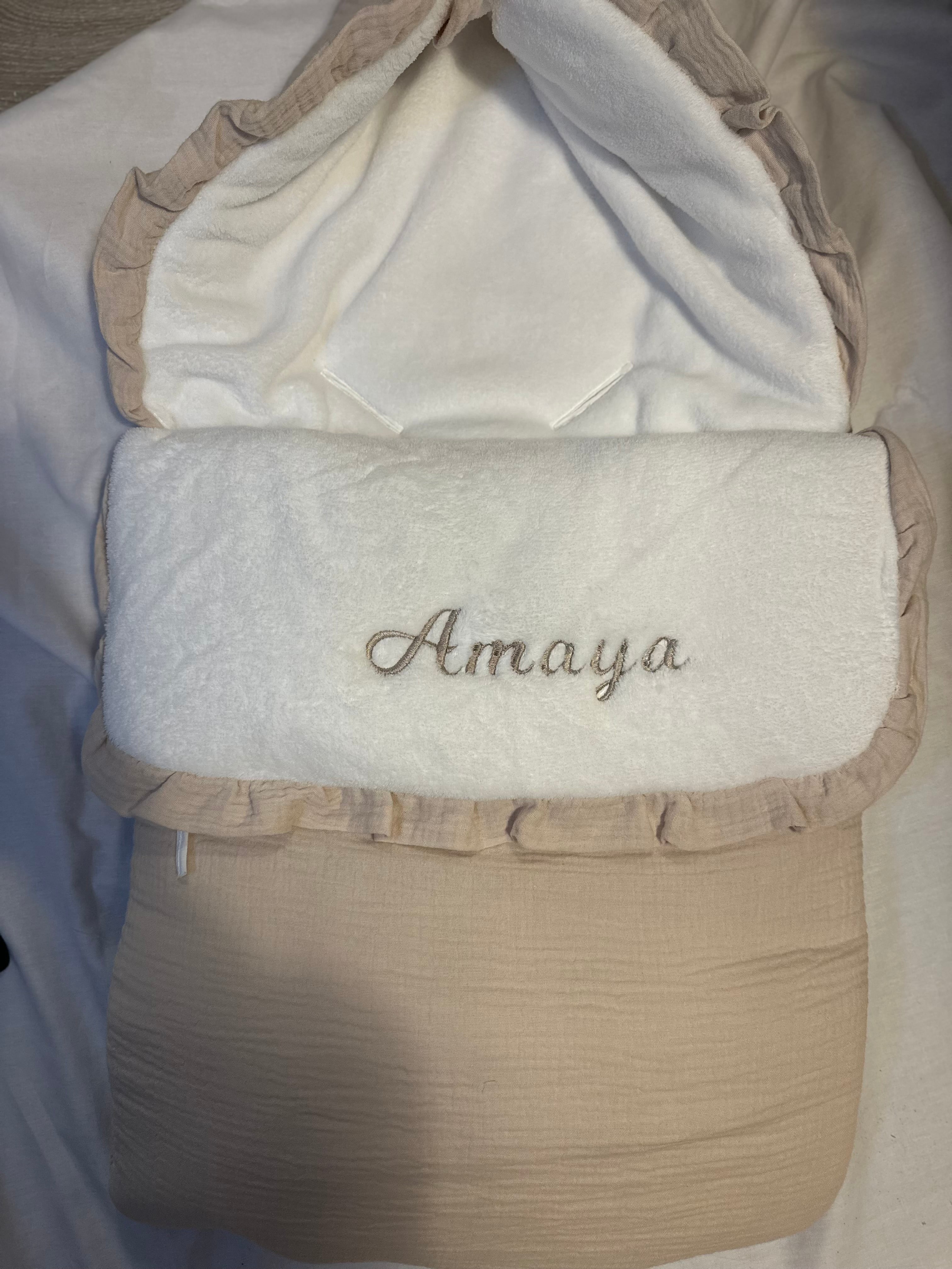 Chancelière bébé en double gaze de coton — doublure polaire, broderie personnalisée