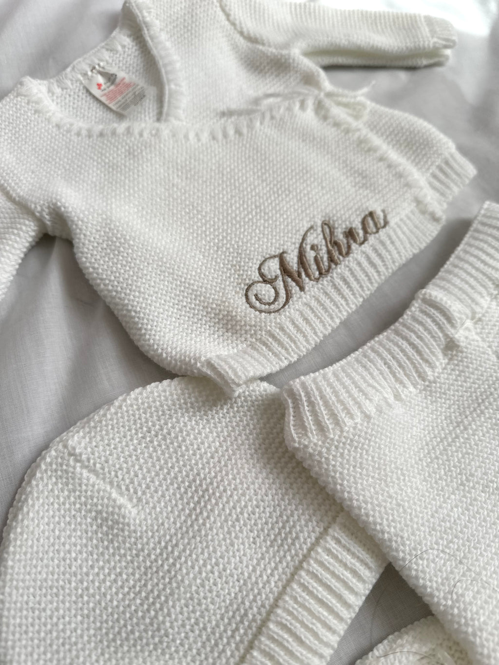 Tenue naissance tricotée bébé – Ensemble 4 pièces (0-3 mois)