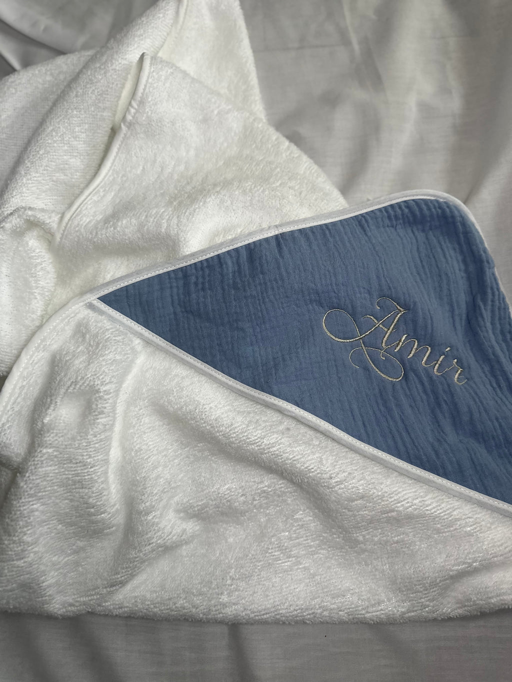 Serviette de bain avec gant de toilette