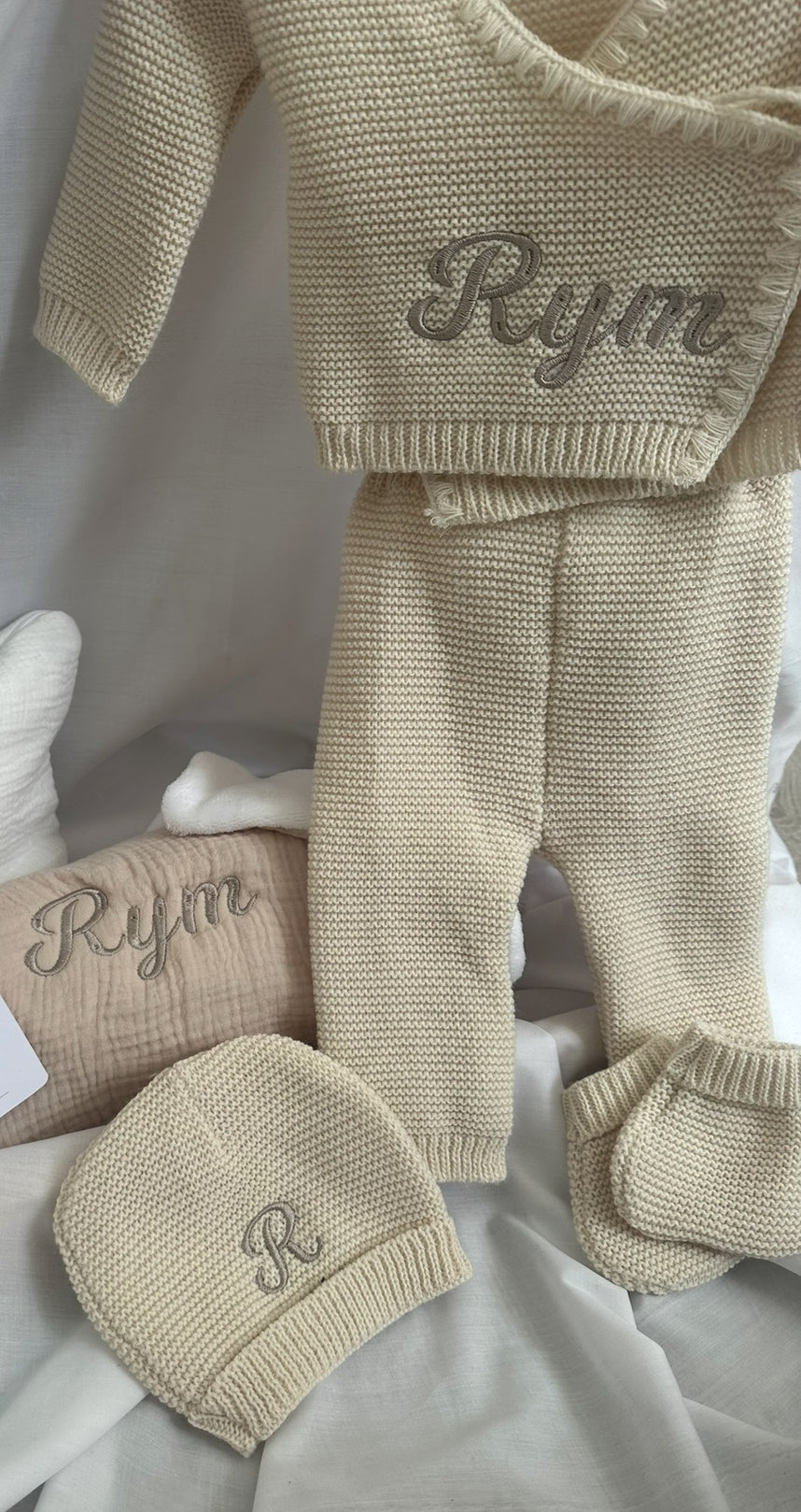 Tenue naissance tricotée bébé – Ensemble 4 pièces (0-3 mois)